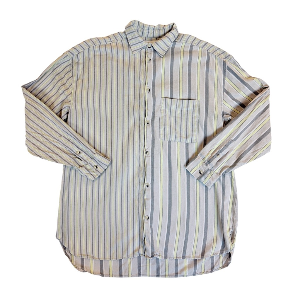 Urban Outfitters Button Down Men Small Grey Striped Long Sleeve Pocket Soft